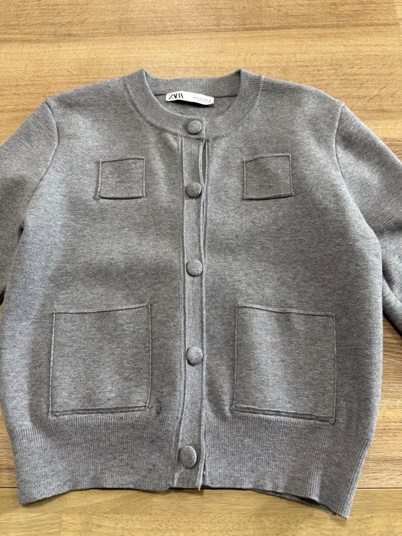 ZARA カーディガン