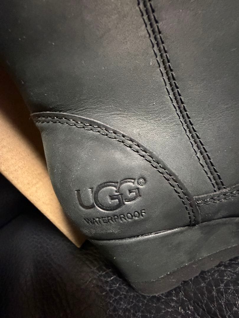 新品Ugg joely 防水性 ウェッジショートブーツ 5(22-23cm