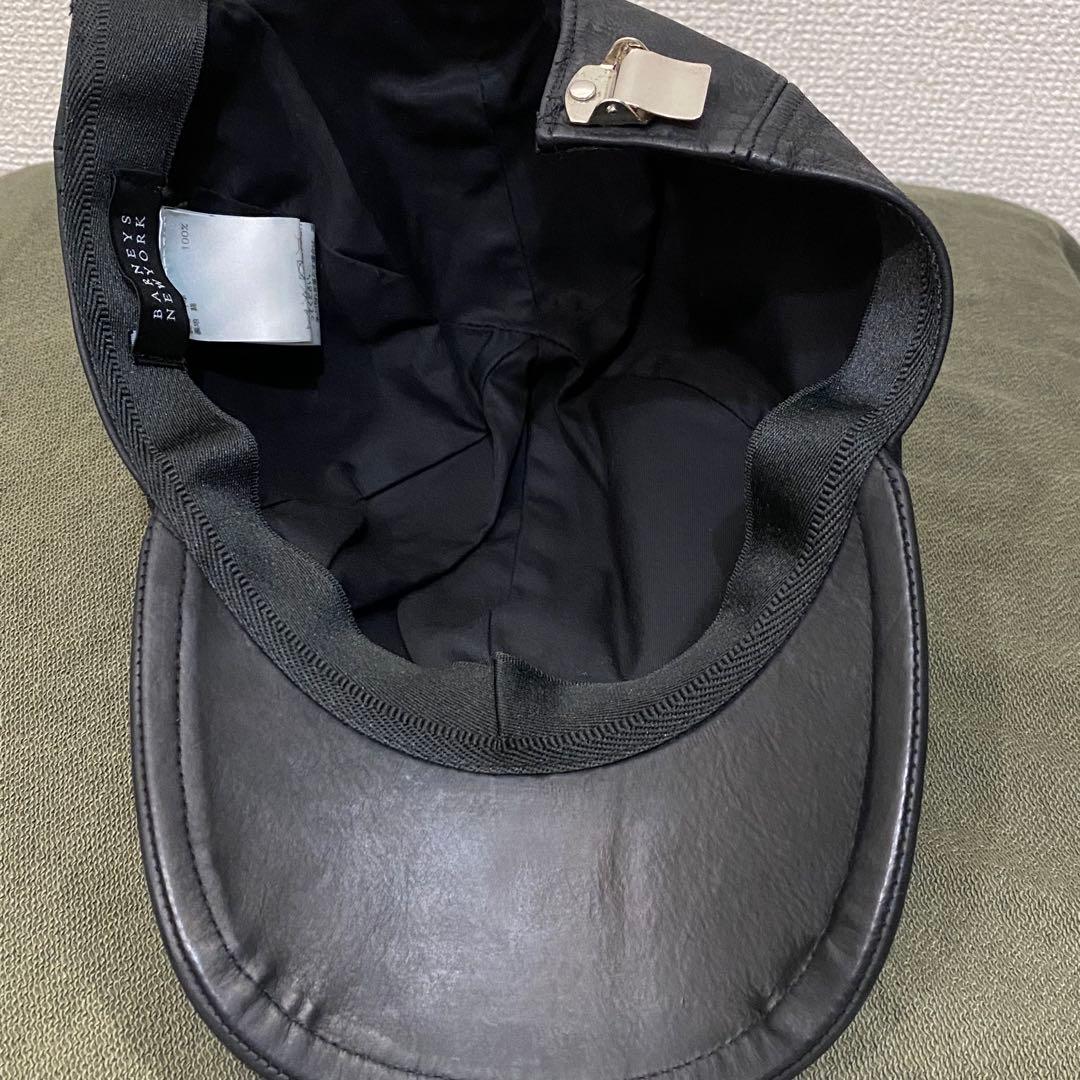 BARNEYS NEWYORK レザーキャップ