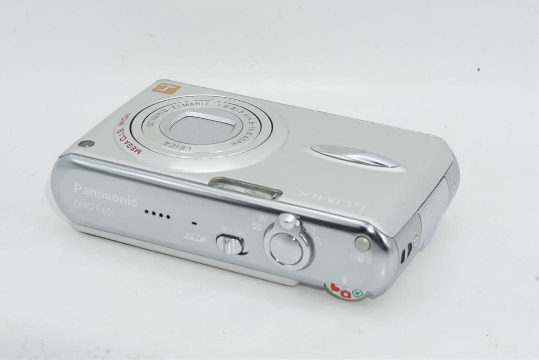 Panasonic DMC-FX01 シルバー コンパクトデジタルカメラ