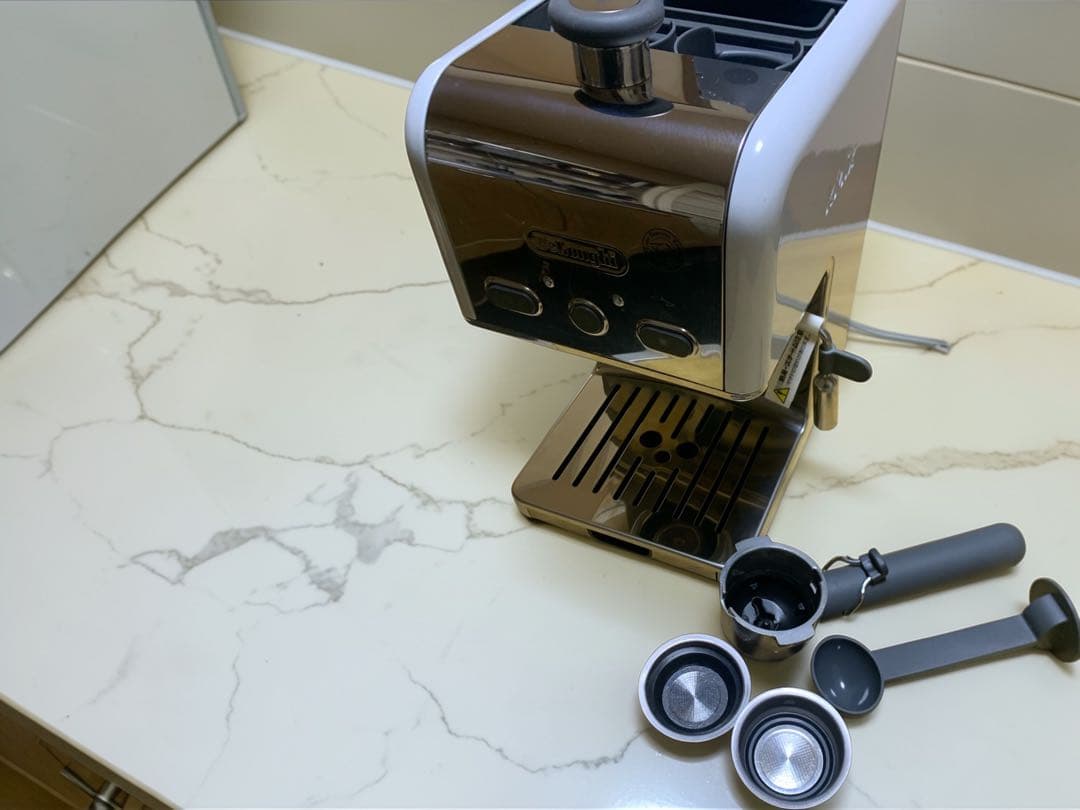 美品✨DeLonghi（デロンギ）kMix エスプレッソ　ES020JWH