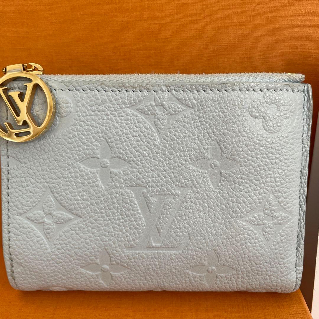 【美品】LOUIS VUITTON ポルトフォィユ・リサ