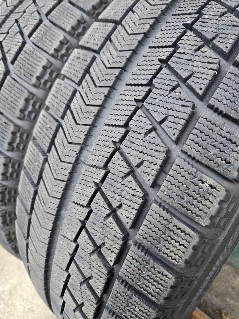 ブリヂストンVRX スタッドレス 215/65R16