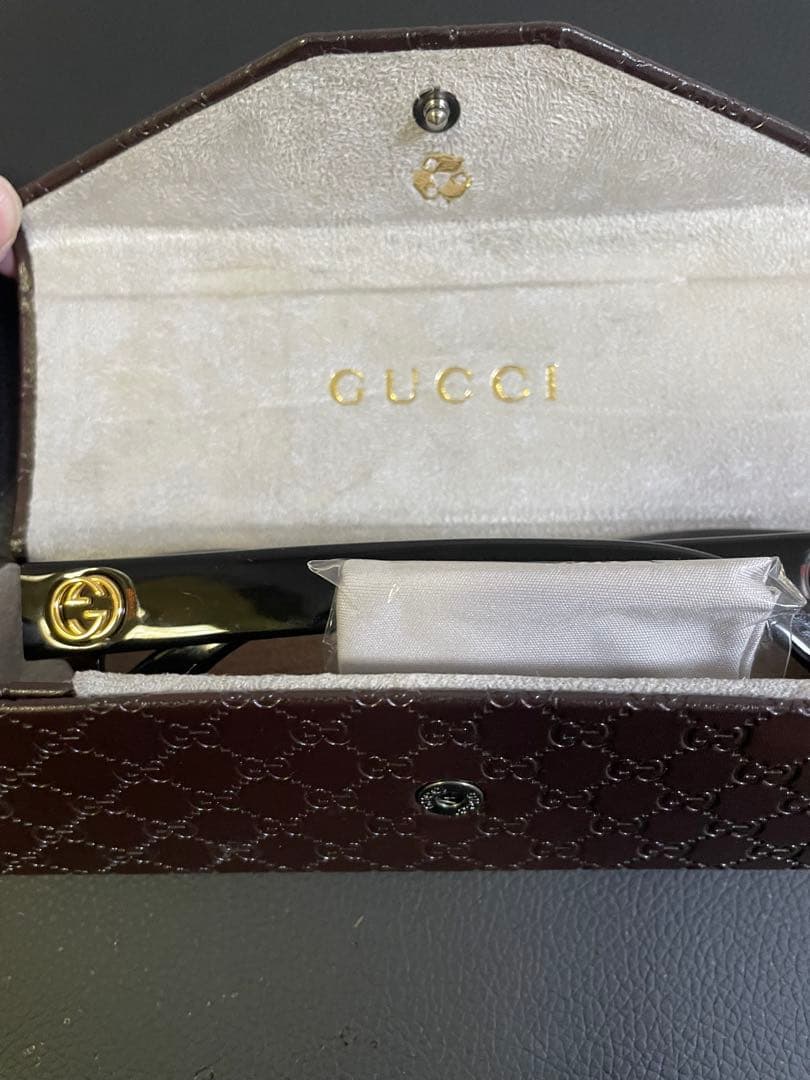 l*v様 GUCCI ブラウン サングラス ケース付き