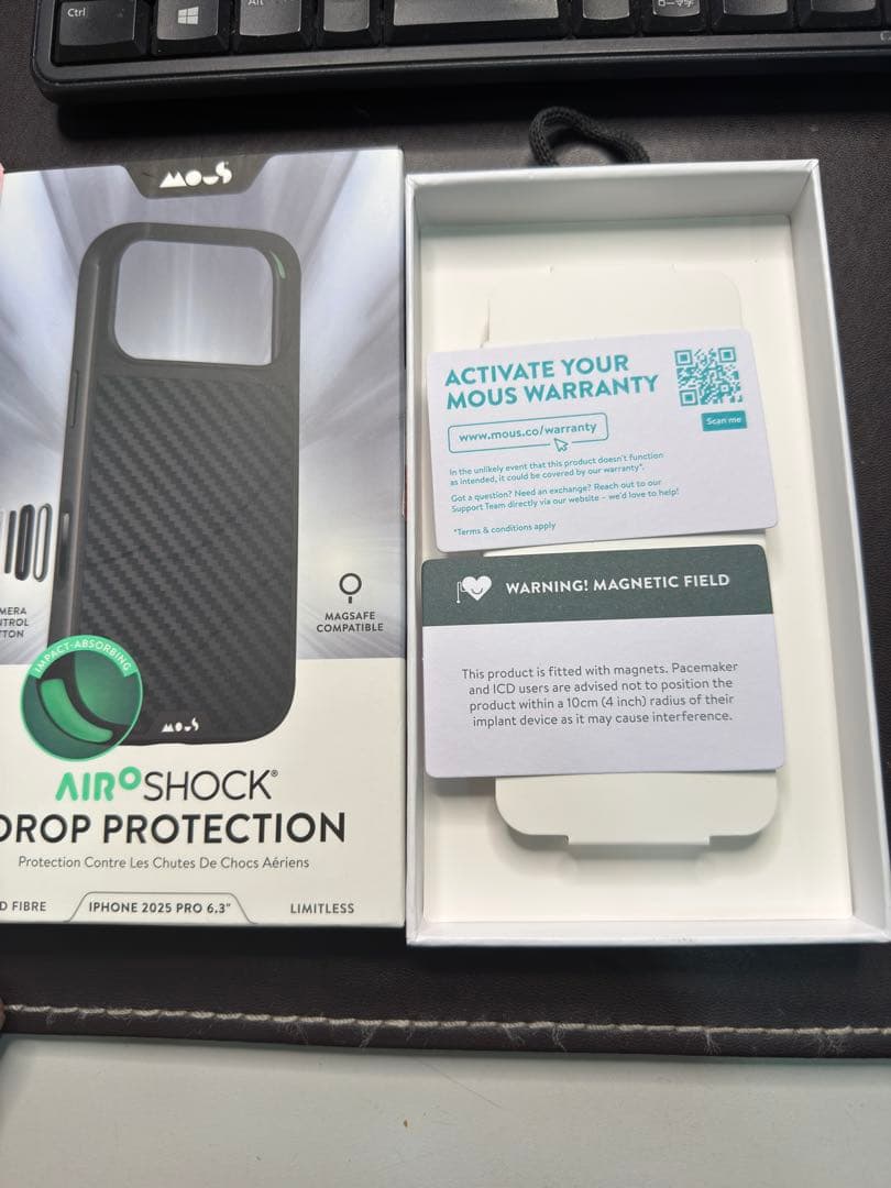 Mous iPhone17proケース カーボン柄 Aramid Fibre