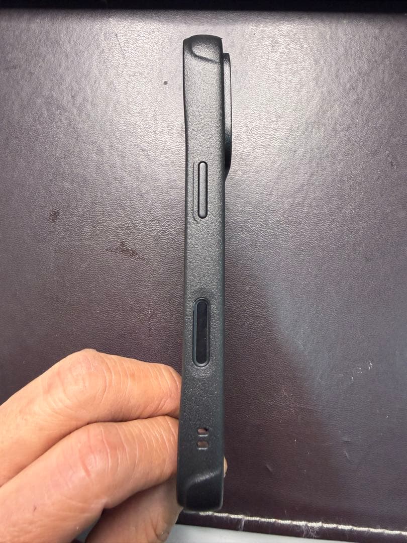Mous iPhone17proケース カーボン柄 Aramid Fibre