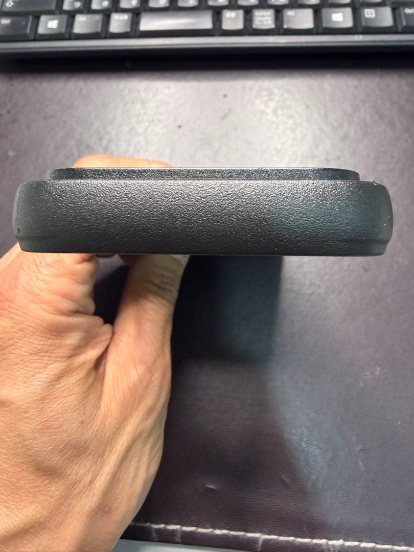 Mous iPhone17proケース カーボン柄 Aramid Fibre