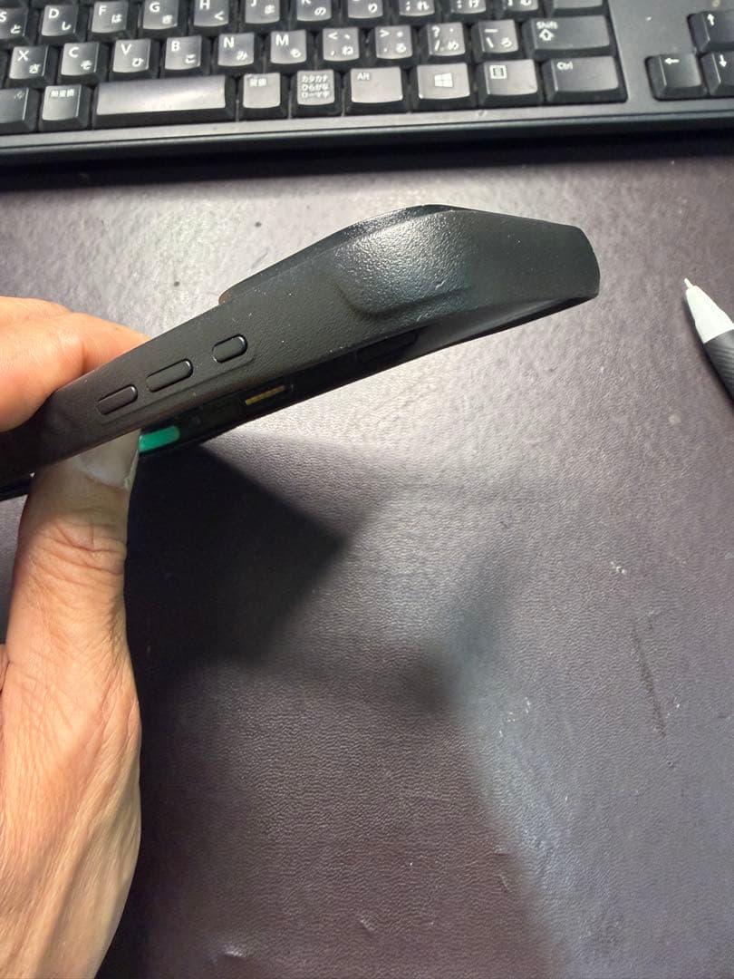 Mous iPhone17proケース カーボン柄 Aramid Fibre