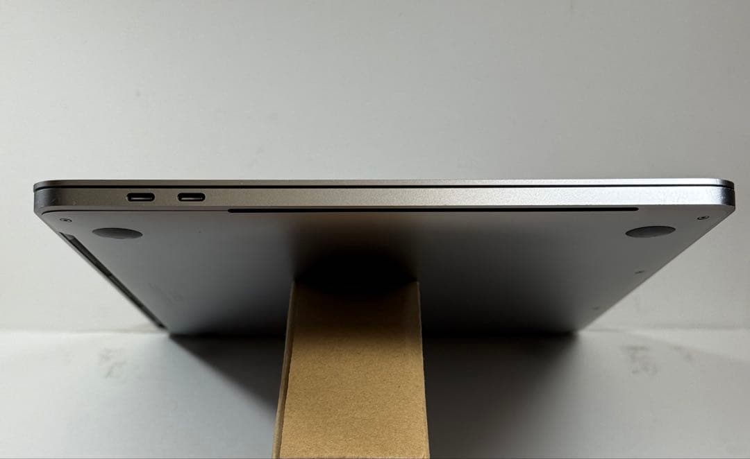 MacBook本体 Apple MacBook Pro 13 2018 i7/16GB/1TB
