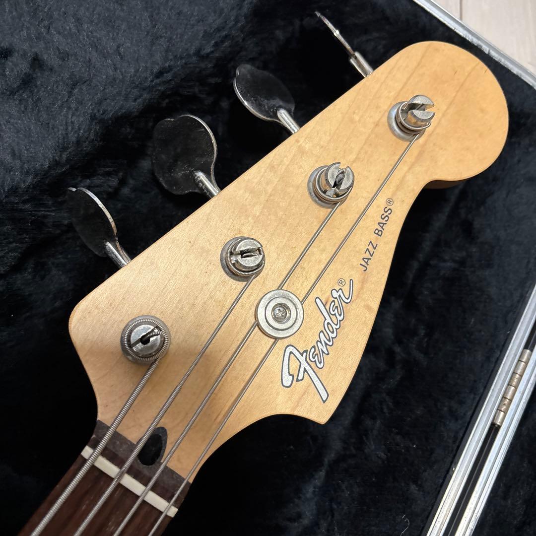 Fender Jazz Bass ハードケース付き