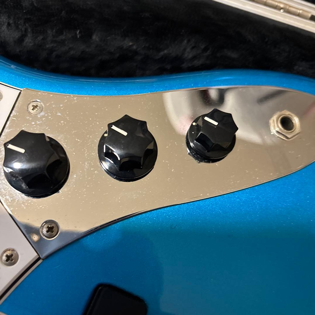 Fender Jazz Bass ハードケース付き