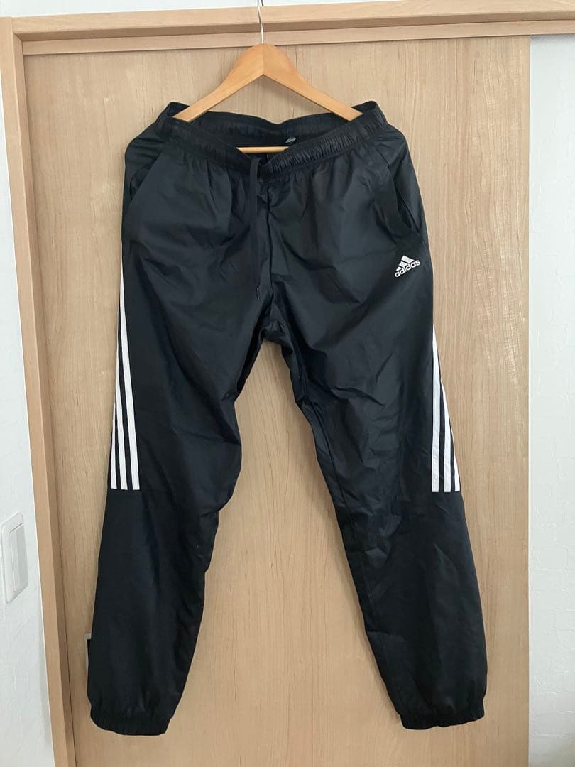 adidas トラックスーツ　セットアップ