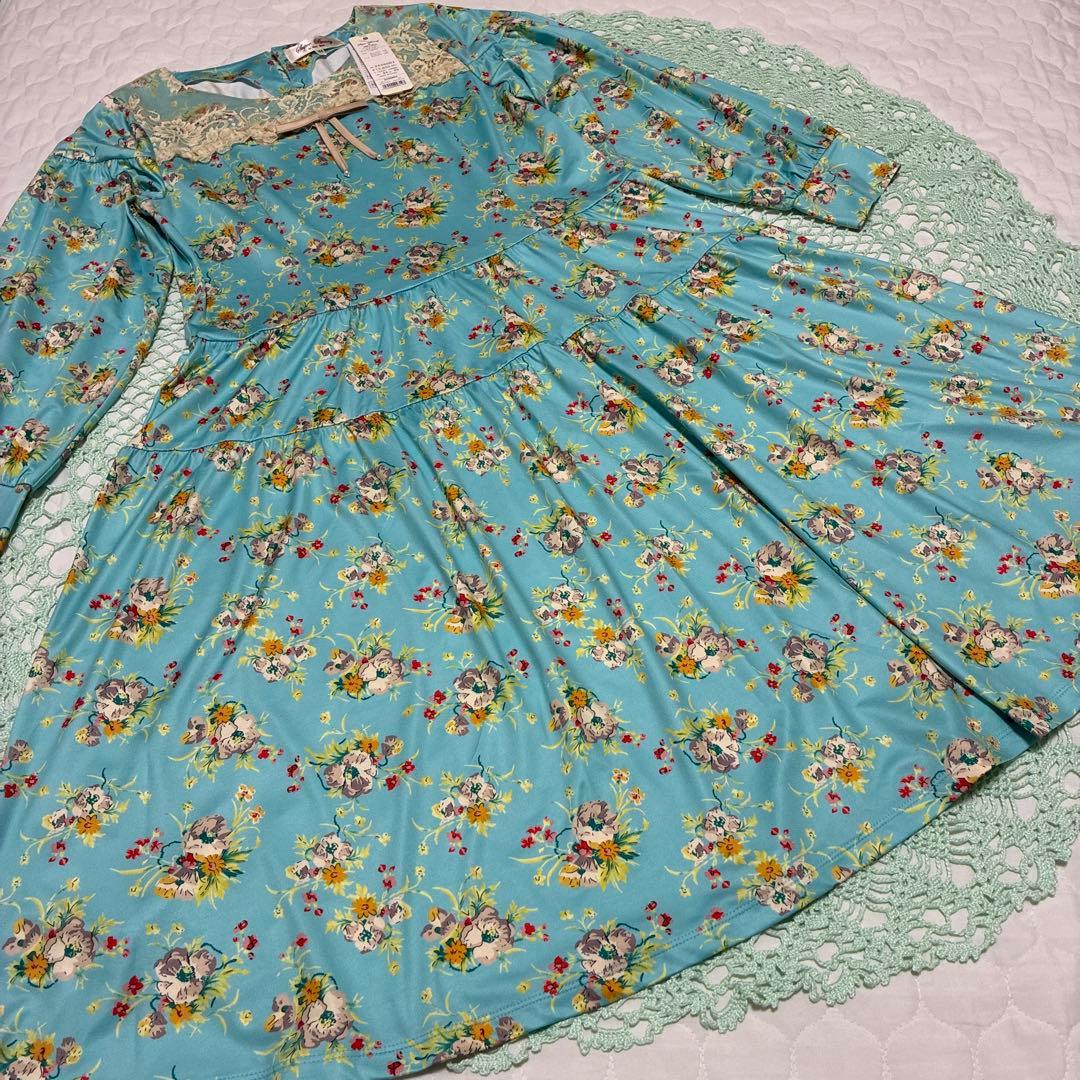 スーパービューティー☆44☆新品タグ付きレース使いの花柄ワンピース