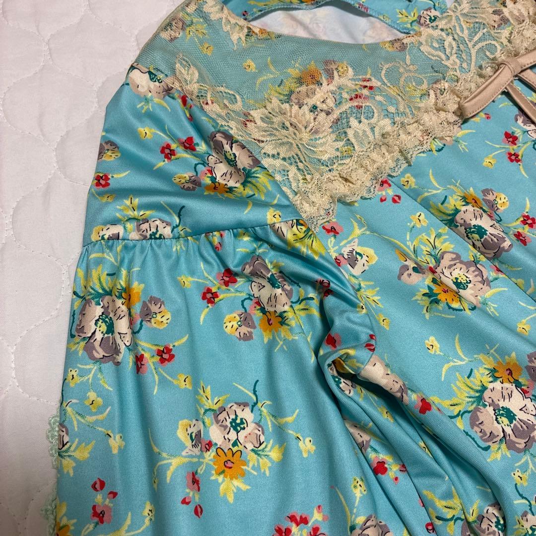 スーパービューティー☆44☆新品タグ付きレース使いの花柄ワンピース