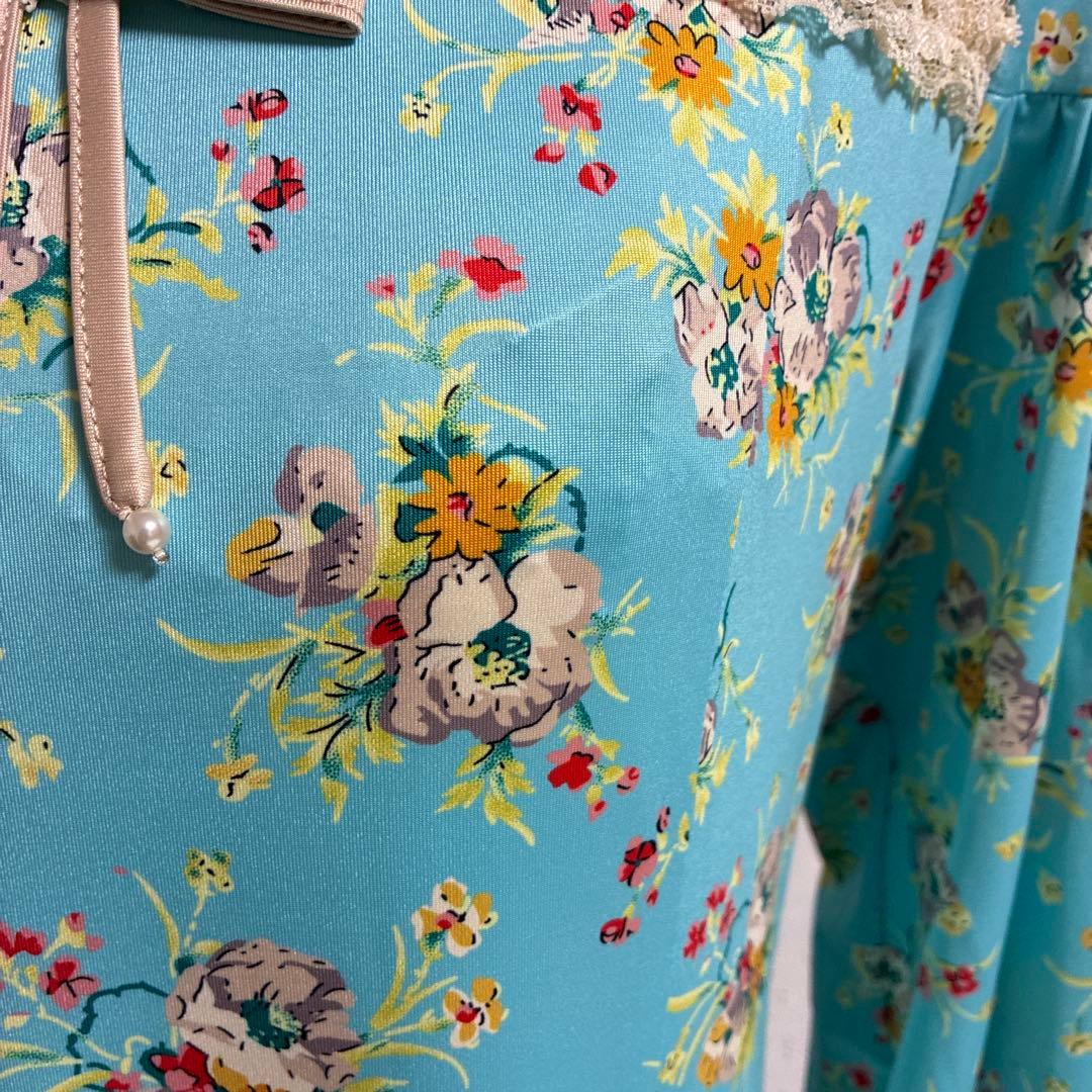 スーパービューティー☆44☆新品タグ付きレース使いの花柄ワンピース