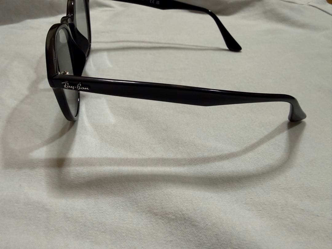 Ray-Ban RB4259-F ブラック　サングラス