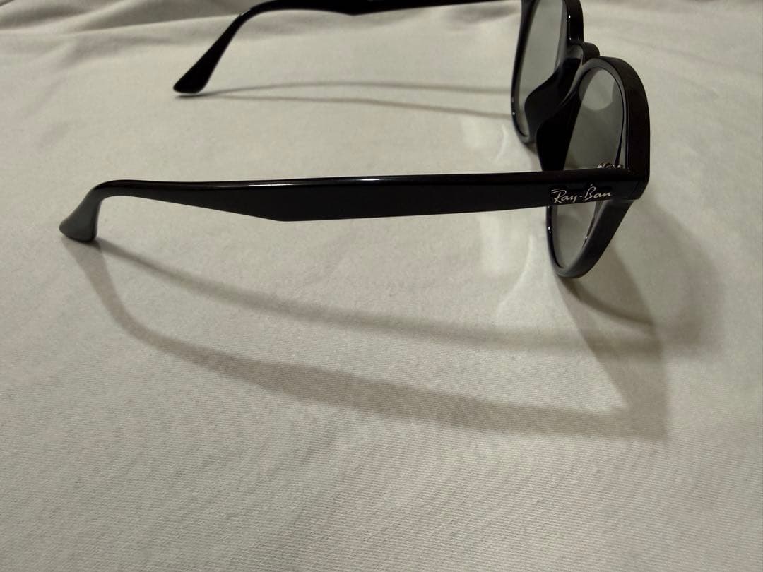 Ray-Ban RB4259-F ブラック　サングラス