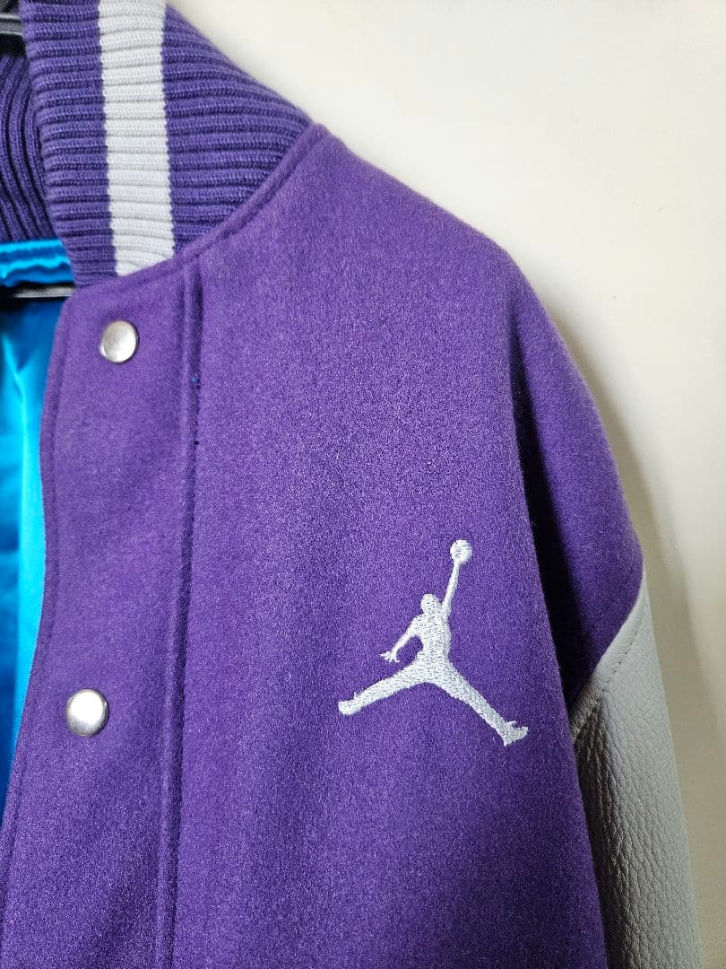 NIKE Jordan スタジャン