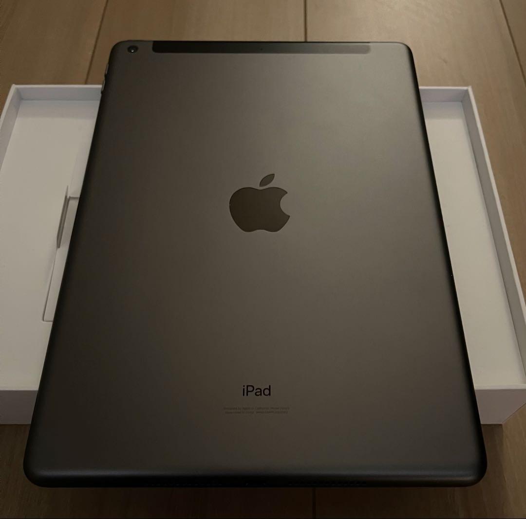 iPad8 第8世代 128GB wifiセルラー SIMフリー 付属品付