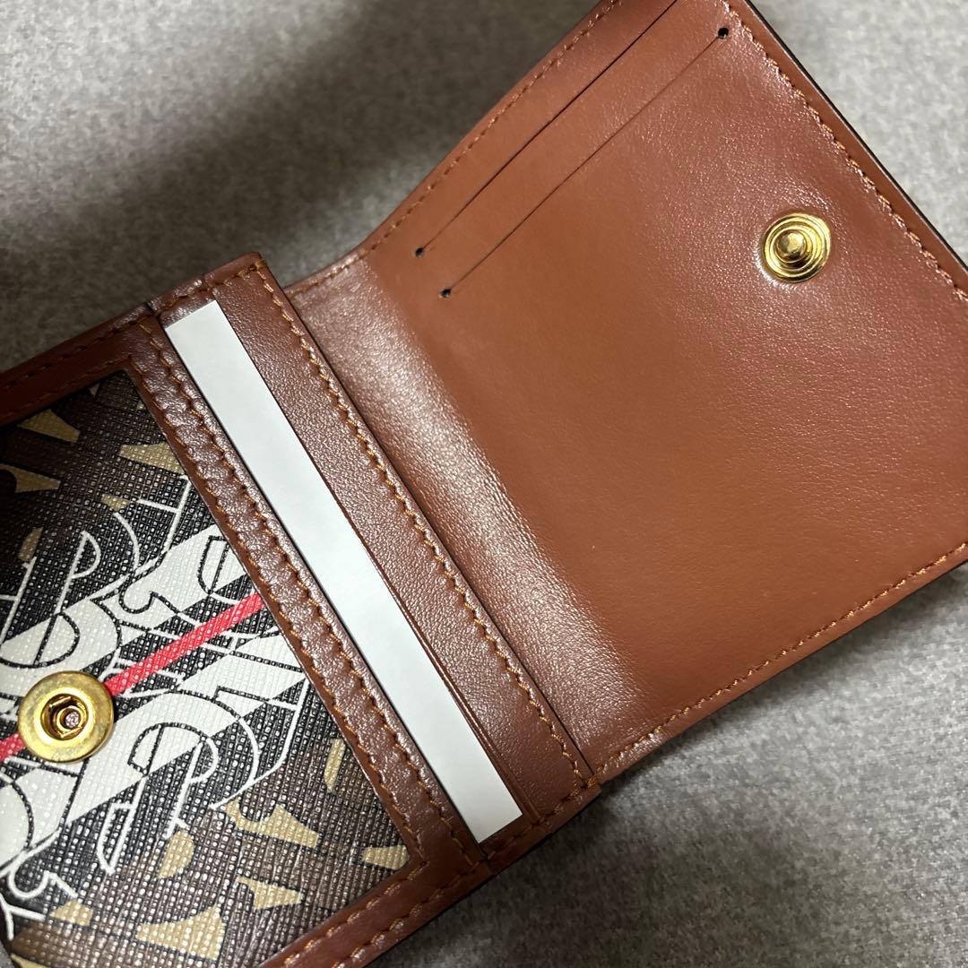 BURBERRY 三つ折り財布 ブラウン　新品未使用　定価¥63,800