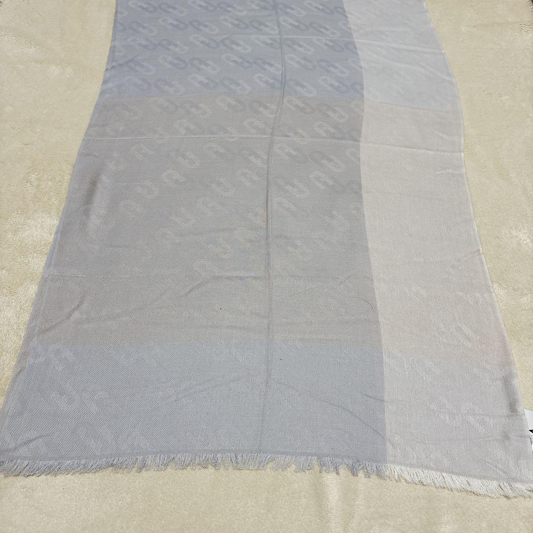フルラ　薄手ストール　アーチロゴ　洗えるシルクカシミヤ　グレー系