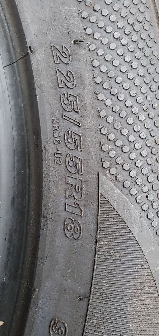KENDA ICETEC スタッドレスタイヤ 225/55R18　送料込み