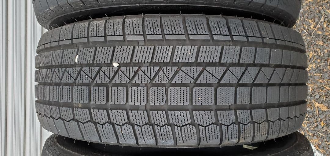 KENDA ICETEC スタッドレスタイヤ 225/55R18　送料込み