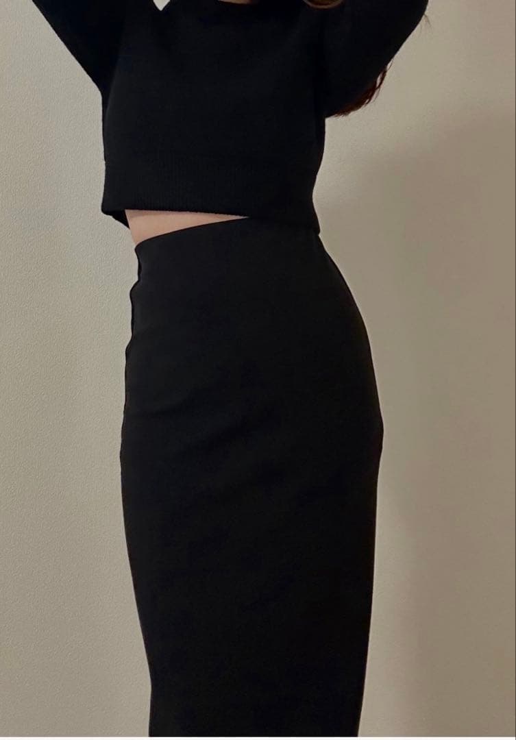 Paloma パロマ　Back Slit ロングスカート　ブラック