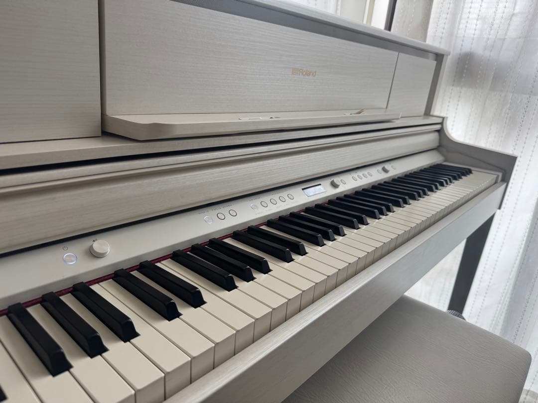 【値下げ】 RolandローランドLX705-GPSR電子ピアノ 88鍵ホワイト