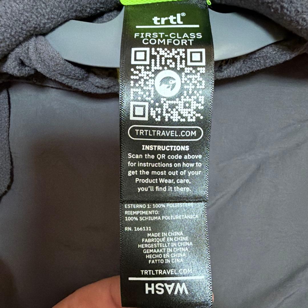 【美品】Trtl Pillow ネックピロー　グレー