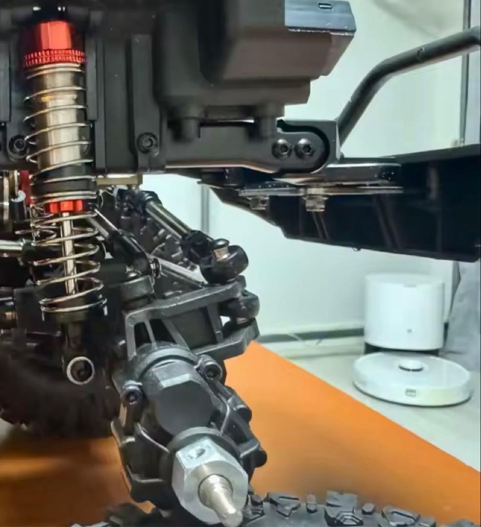 オフロードRCカー 4WD グレー LEDウインチ付き