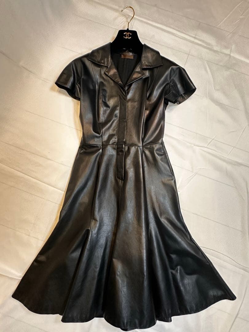 LOEWE　ロエベ　レザー　ワンピース　ロエベジャパン　スペイン製　Aライン
