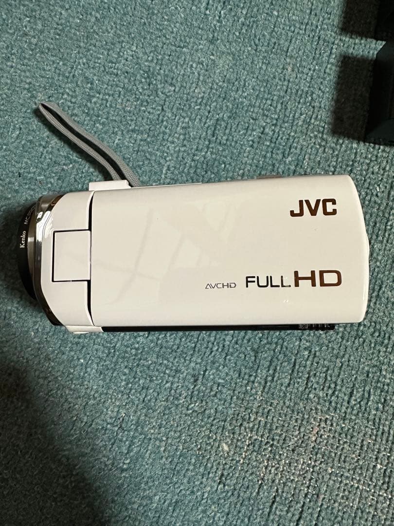 ハリネズミ　JVC　ビデオカメラ　GZ-E765-W Everioエブリオ