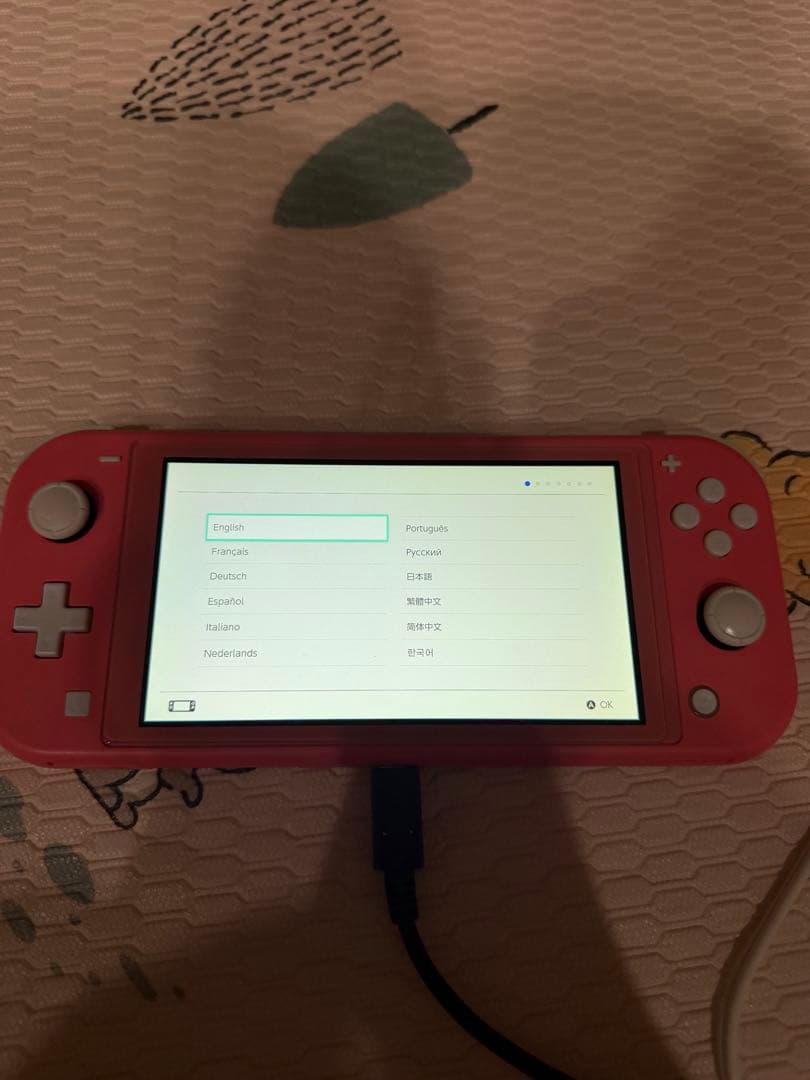 ⭐️Nintendo Switch Lite ⭐️コーラルピンク　充電器、箱付き