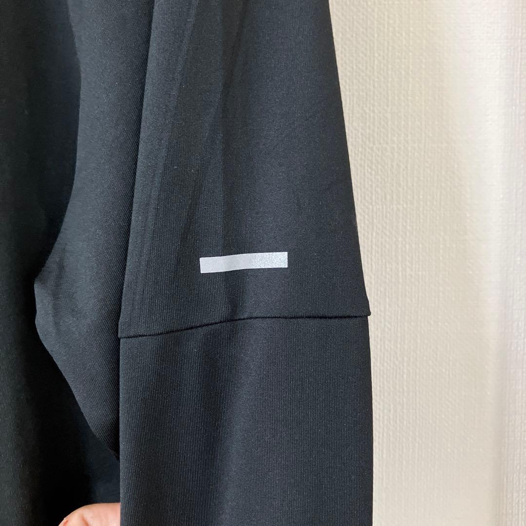 y*g様 Nike ハーフジップ ブラック トップス