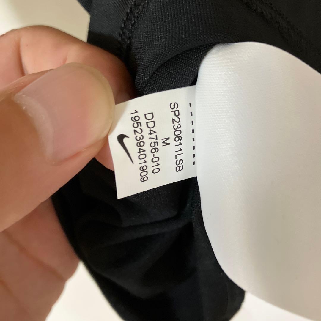 y*g様 Nike ハーフジップ ブラック トップス