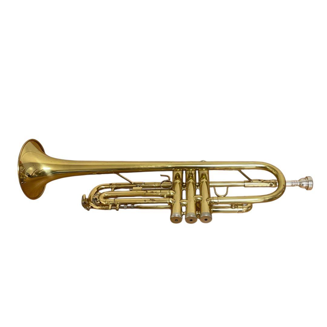 Bb Trumpet 本体 金色 ハードケース付き