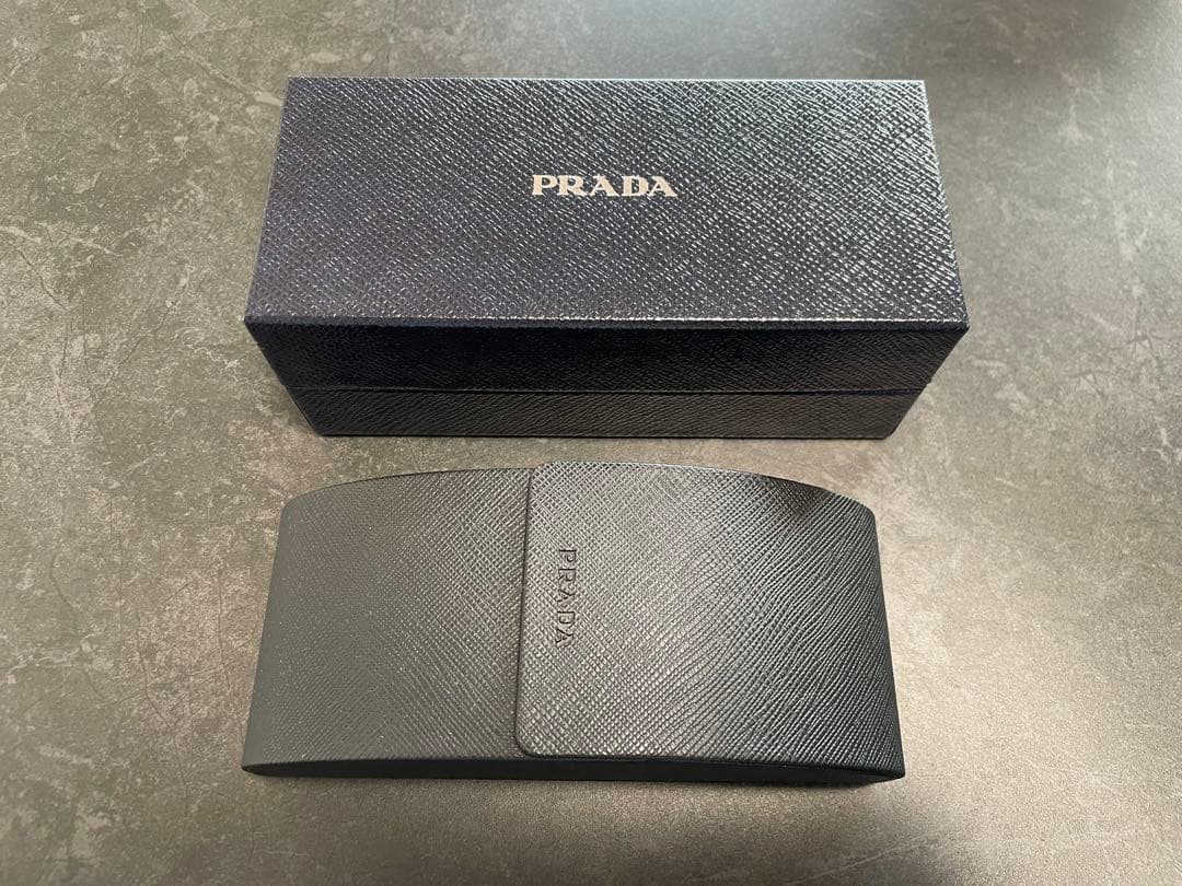 【PRADA】サングラス
