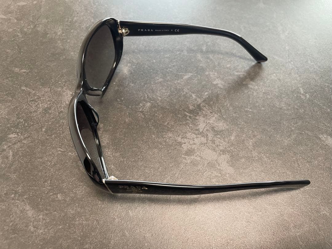 【PRADA】サングラス