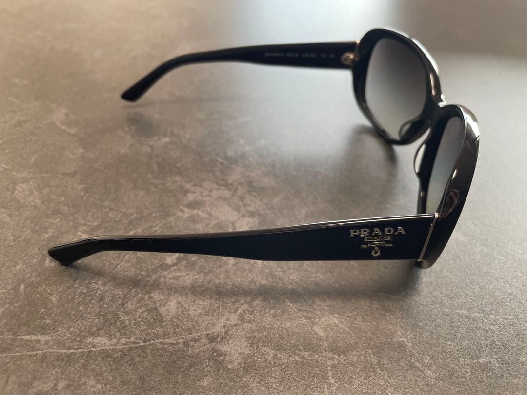 【PRADA】サングラス