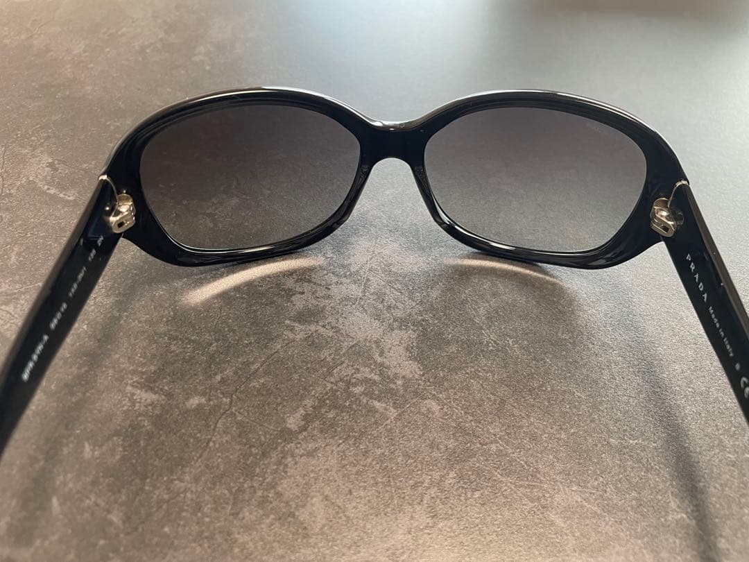 【PRADA】サングラス