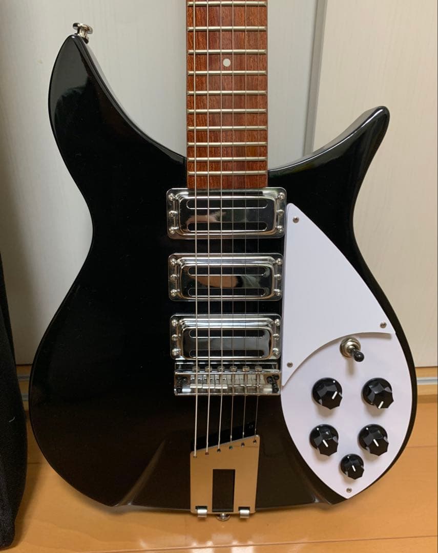 Rickenbacker 325 コピーモデル エレキギター ケース付き