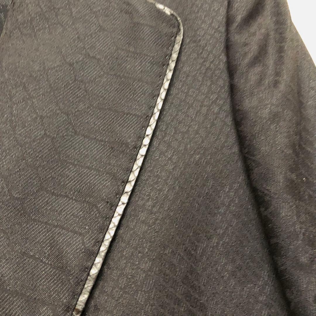 パイソン柄　黒　44 roberto cavalli ジャケット