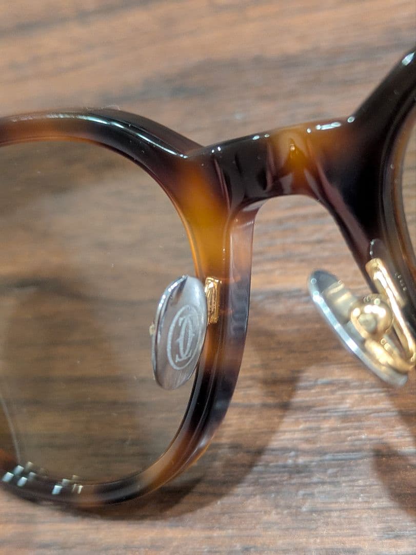 Cartier　サングラス