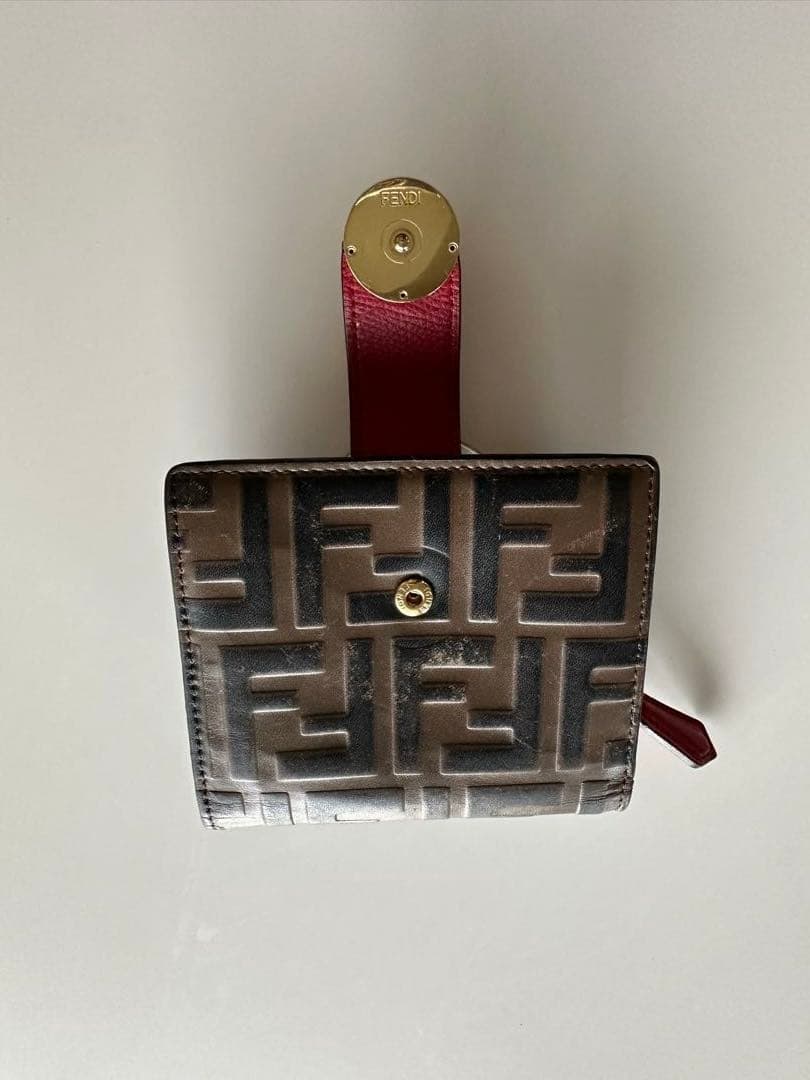 FENDI 二つ折り財布 FFロゴ ブラウン/レッド
