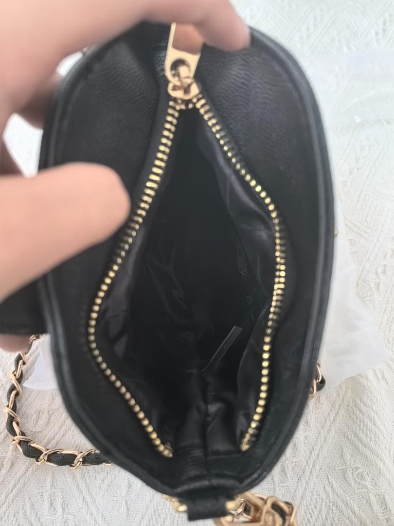 【美品】限定ブラックバッグ ゴールド金具 おしゃれ必須