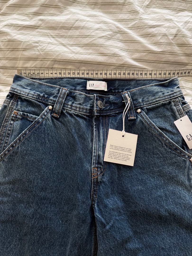 SANDY LIANG x GAP ‘90s ローライズのカーペンタージーンズ