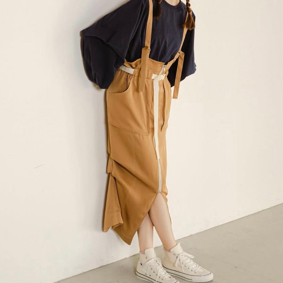 【PINUE新品】サスペンダーサイドタックスカート
