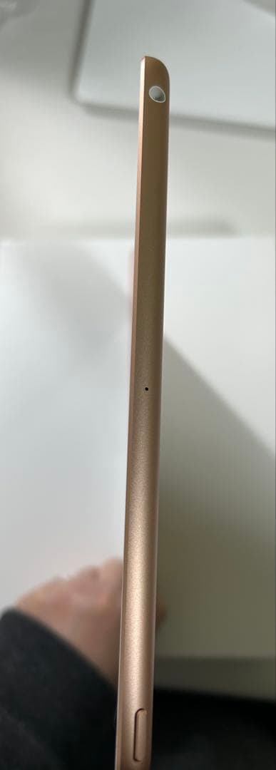 iPad (第8世代) 32GB Wi-Fiモデル ゴールド 箱あり