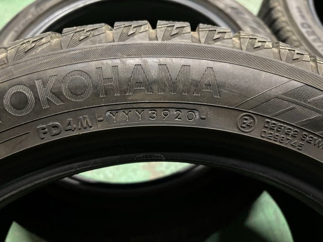 215/50R17 スタッドレスタイヤ iG60 ヨコハマ　4本